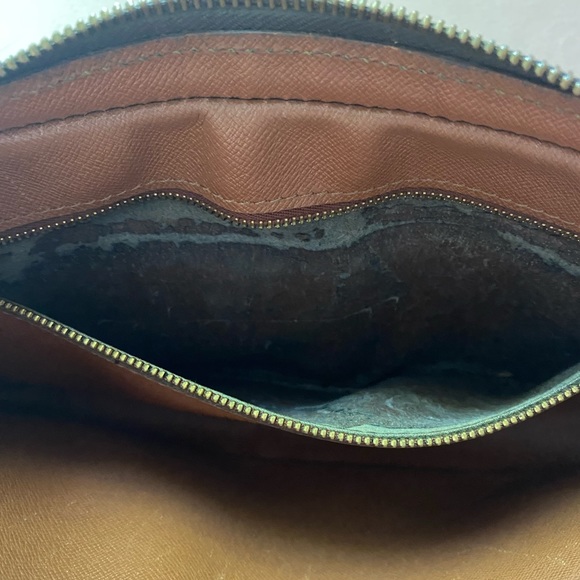 Louis Vuitton Bag - Picture 6 of 12